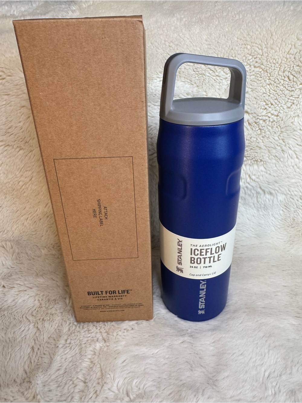 New Stanley IceFlow Bottle - Deep Blue 34oz